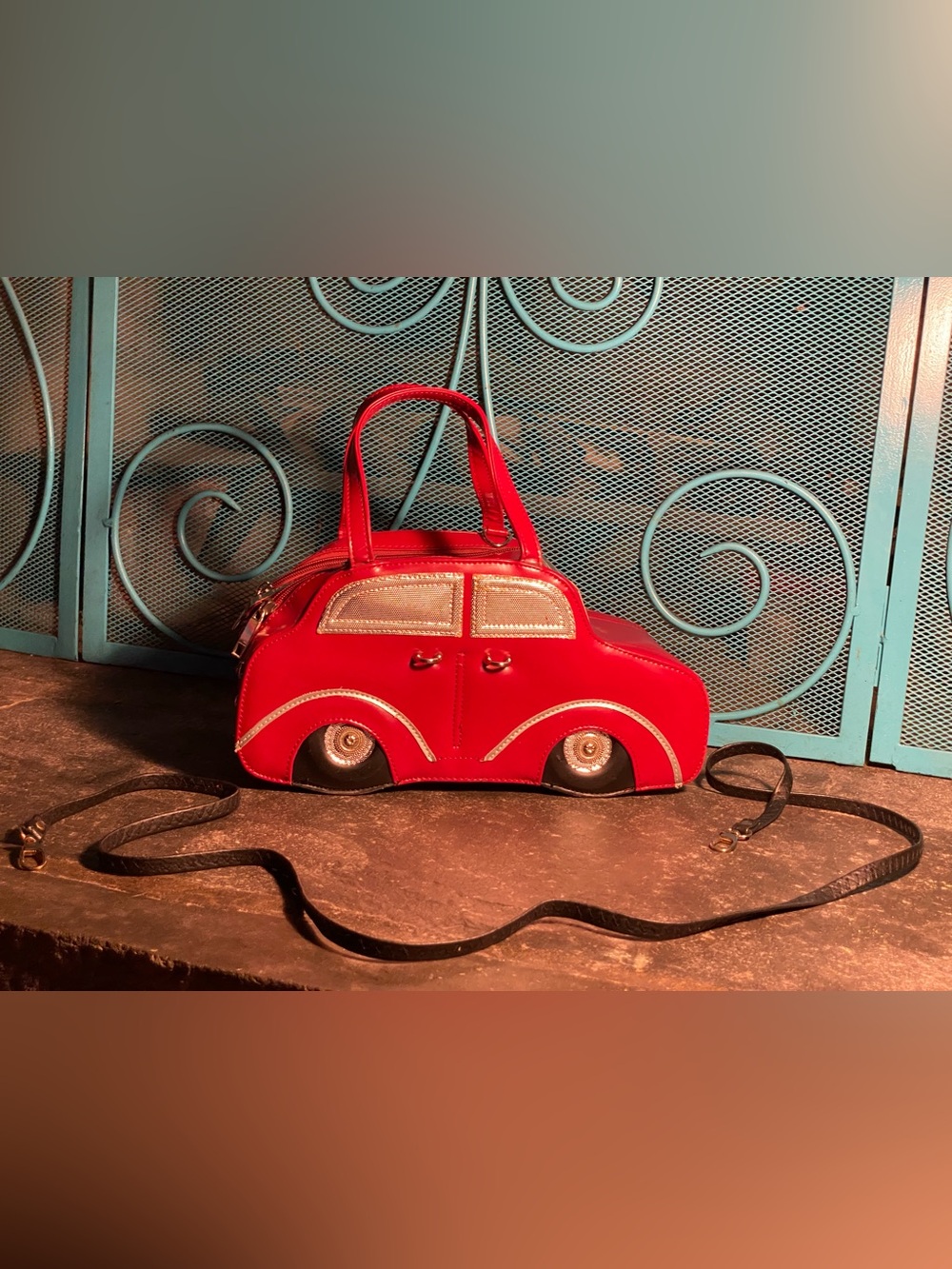 Adorable bright red car faux leather bag,awesome details,roomy,detachable strap